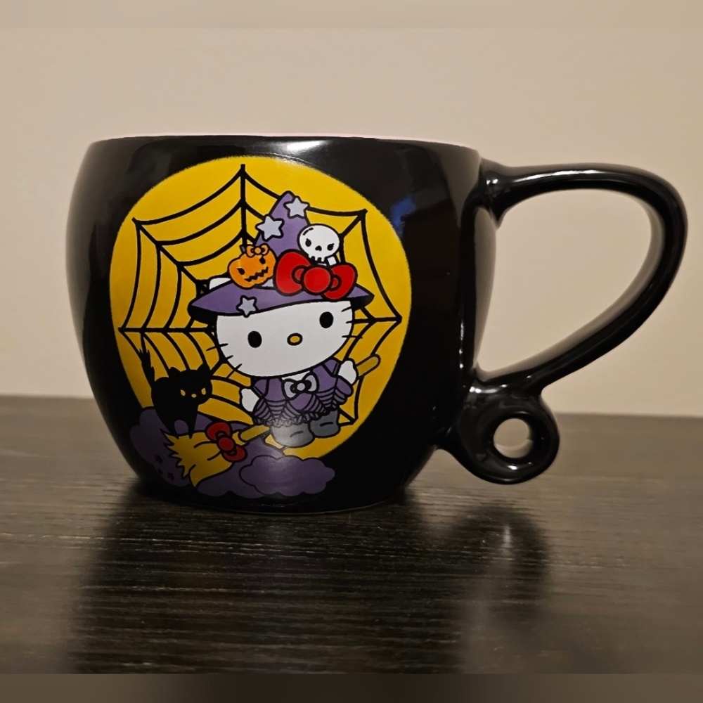 Hello Kitty Halloween Witch Mug NWT Black with Pink inside